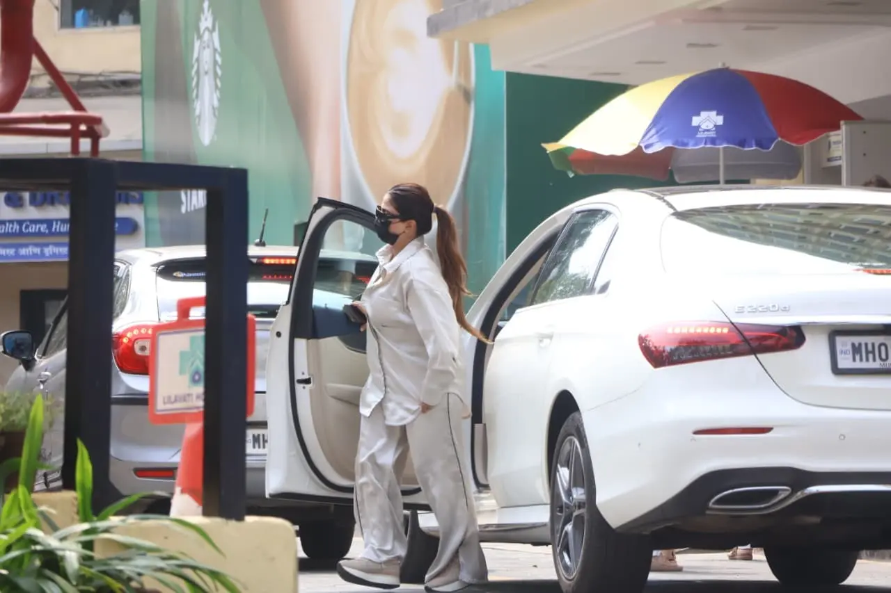 Arbaaz Khan's wife Sshura Khan was seen visiting the hospital on Wednesday morning. Arbaaz's son Ahaan was also seen at the hospital